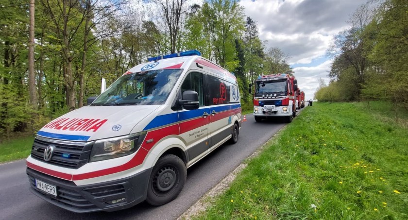 Wypadek w Młynarach na DW 190 (fot. OSP Margonin)