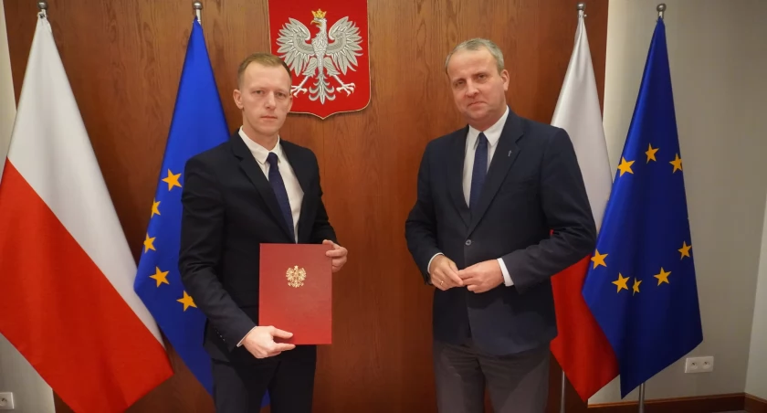 Mateusz Daszkiewicz już oficjalnie komisarzem Piły (fot. WUW)