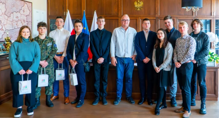 Młodzieżowa Rada Powiatu rozpoczęła swoją pierwszą kadencję (Fot. Starostwo Powiatowe w Pile)