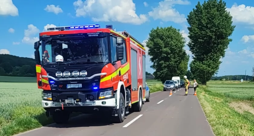 Do wypadku z udziałem motocyklisty doszło na drodze w Bąkowie (OSP Osiek n. Notecią)