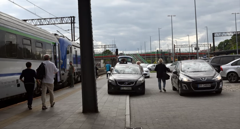 PKP chce wynająć parking przy dworcu w Pile (Fot. Agnieszka Świderska)