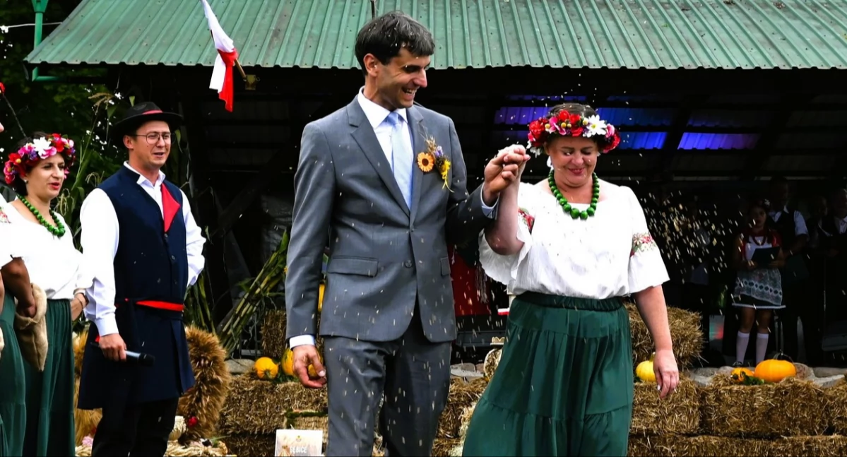 Wydarzenia, Gmina Czarnków dziękowała swoim rolnikom Wyjątkowe dożynki Kuźnicy Czarnkowskiej [ZDJĘCIA] - zdjęcie, fotografia