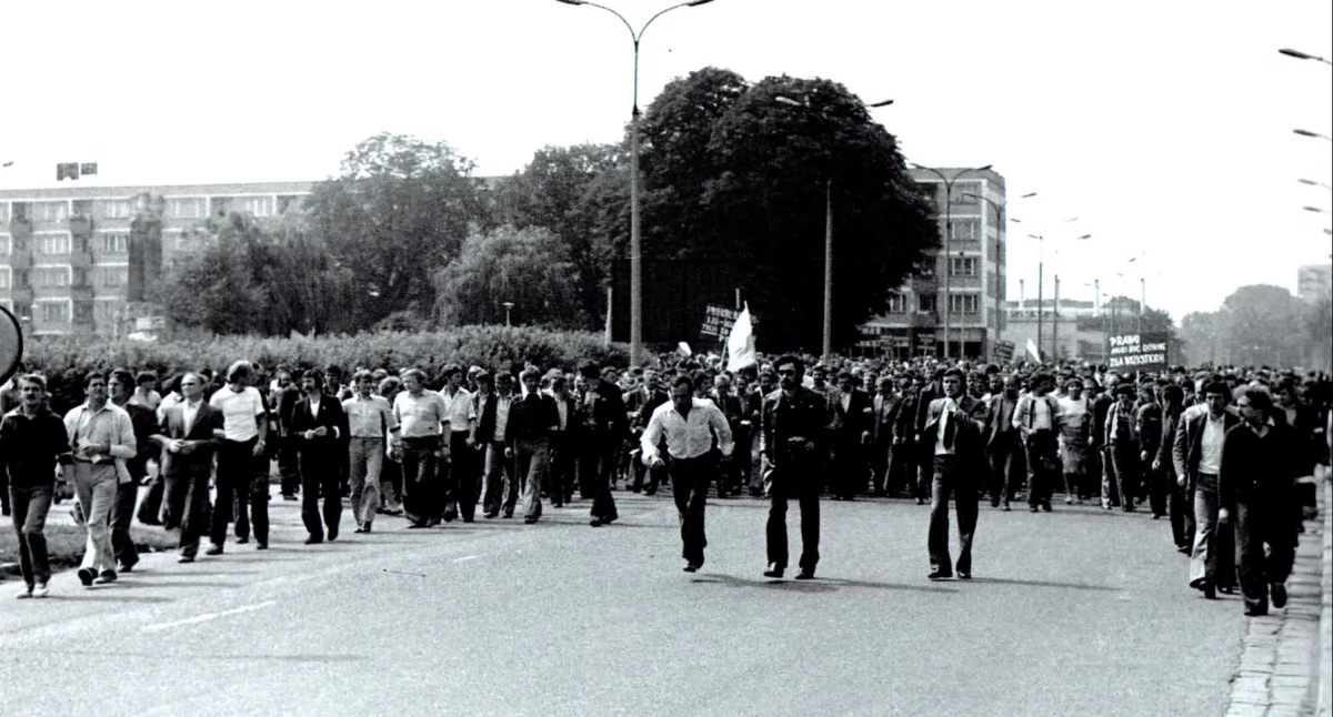 Na najnowszej wystawie w pilskim BWA będzie można obejrzeć zdjęcia Piły z lat 80-tych i 90-tych (Fot. Ze zbiorów BWAiUP)