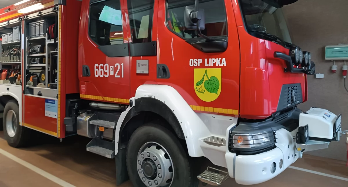 Nowy wóz strażacki na stanie jednostki w Lipce (Fot. KP PSP Złotów)