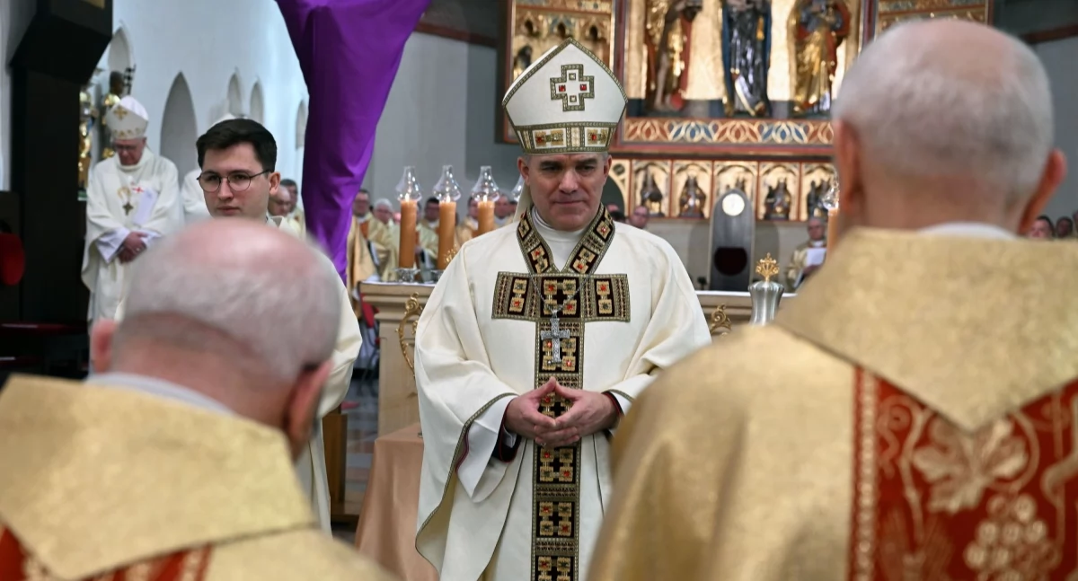 Bp Zbigniew Zieliński pożegnał się w Wielki Czwartek z diecezją koszalińsko-kołobrzeską (Fot. ks. Wojciech Parfianowicz)