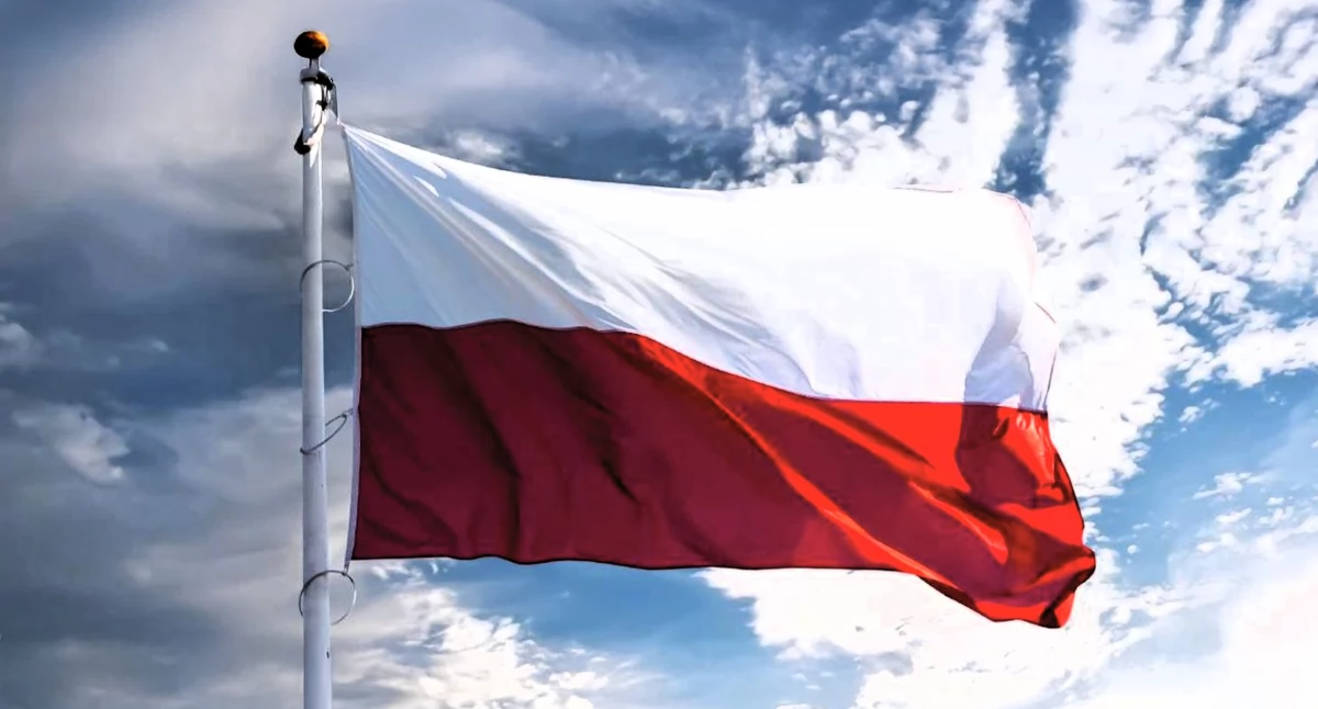 Pamiętajmy dziś o wywieszeniu flagi (Fot. gov.pl)