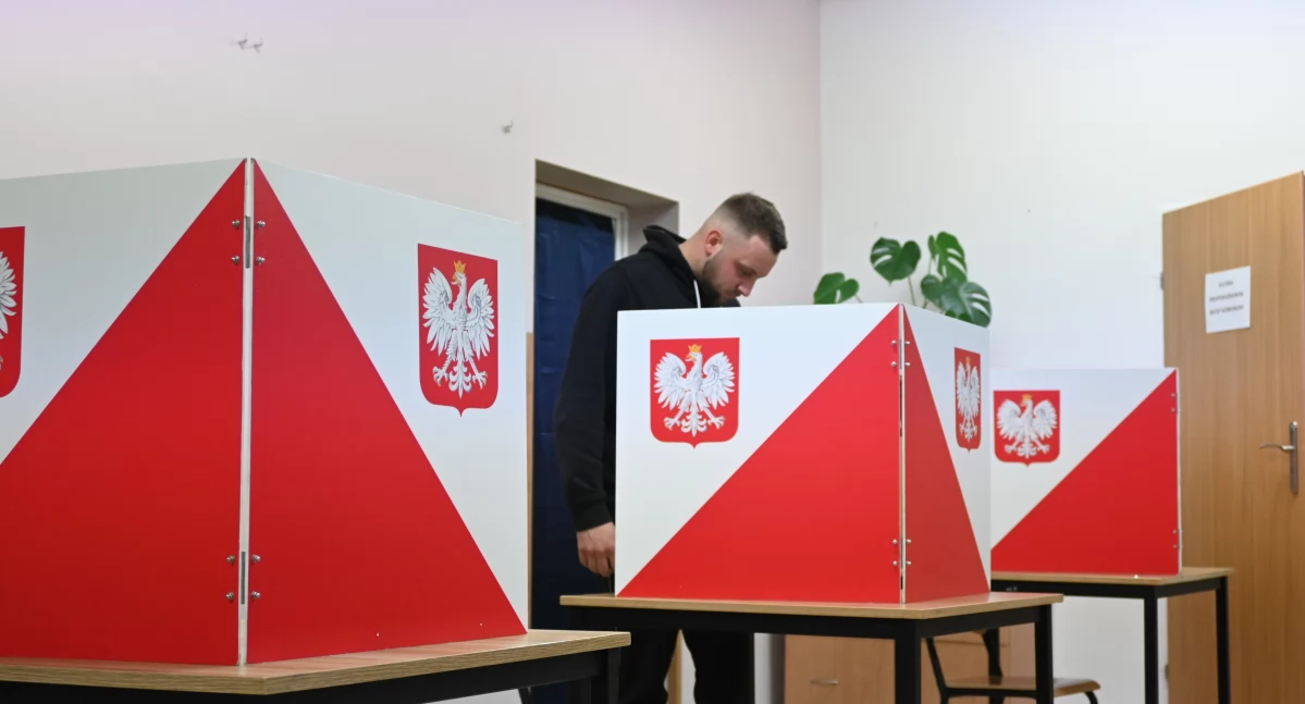Frekwencja w pierwszej turze wyborów prezydenckich wyniosła 61,45%
