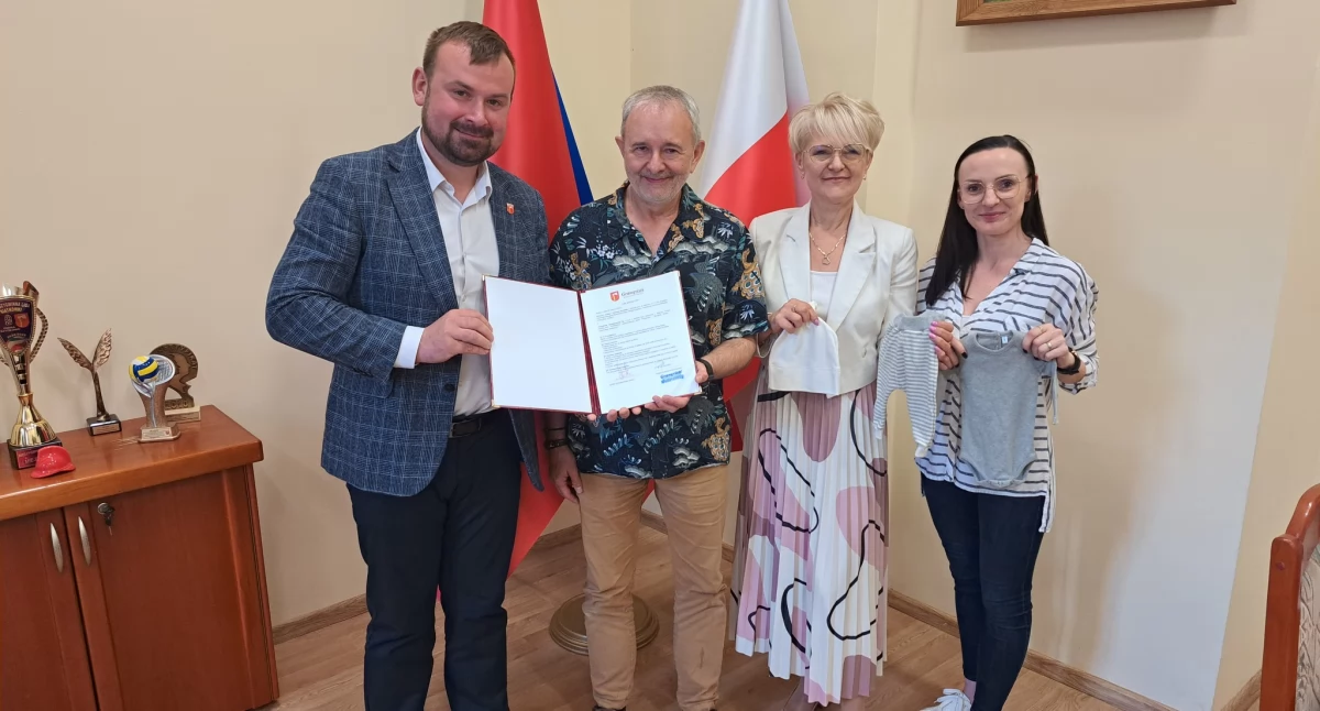 Wyjątkowy gest dla najmłodszych – nowa inicjatywa Gminy i Miasta Krajenka (fot. Gmina Krajenka)