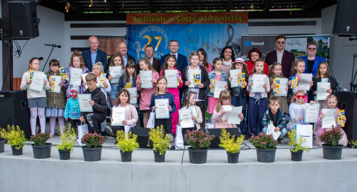 Laureaci XXVII edycji Festiwalu Piosenki w Górze nad Notecią (Fot. UG Czarnków)