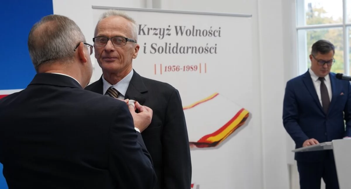 Mieczysław Dereziński został uhonorowany Krzyżem Wolności i Solidarności (Fot. Bartosz Kochański/IPN)