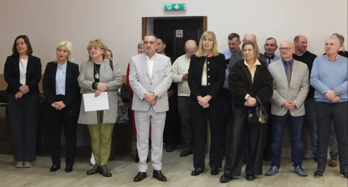 W Krosinie uroczyście podsumowano zakończenie prac nad projektem scalania gruntów (Fot. Starostwo Powiatowe w Czarnkowie)