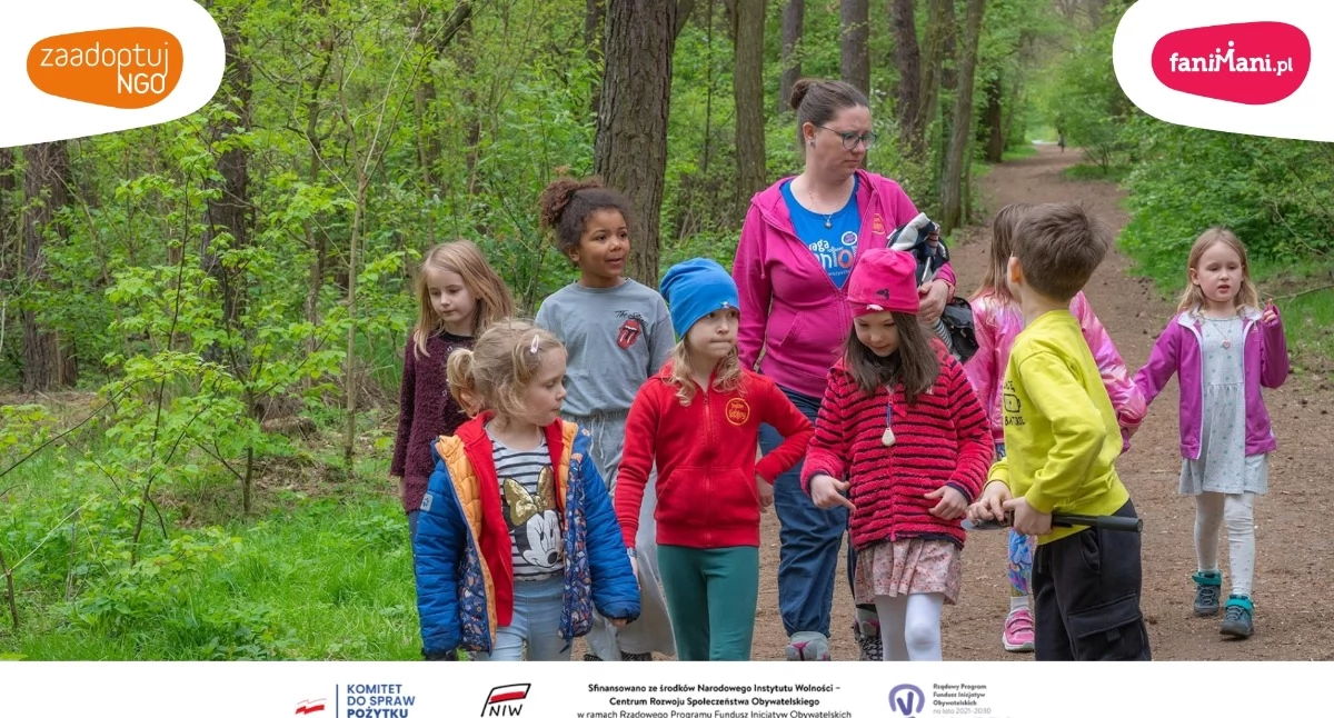 Akcje, zapraszają kwietniu - zdjęcie, fotografia