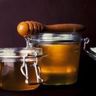 glass-honey-jar-lighting-spoon-canning-997030-pxhere.com