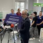 W styczniu minister Niedzielski wręczył rektorowi Akademii Nauk Stosowanych w Pile...