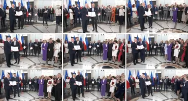 Posłowie odebrali zaświadczenia o wyborze [VIDEO][ZDJĘCIA]