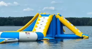 Czyste jeziora, pełne plaże, darmowe wodne atrakcje. TOP kąpielisk w czarnkowsko-trzcianeckim 